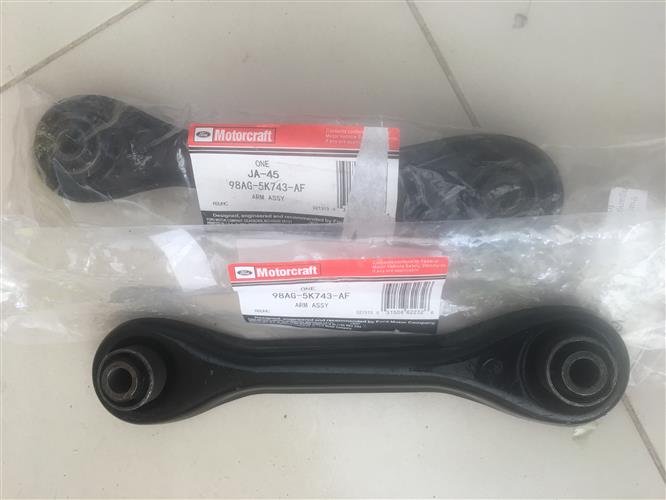 Rotuyn thanh giằng ngang sau dưới Ford Focus 2005-2012, Escape 2013, Mazda 3 2004-2012 TH